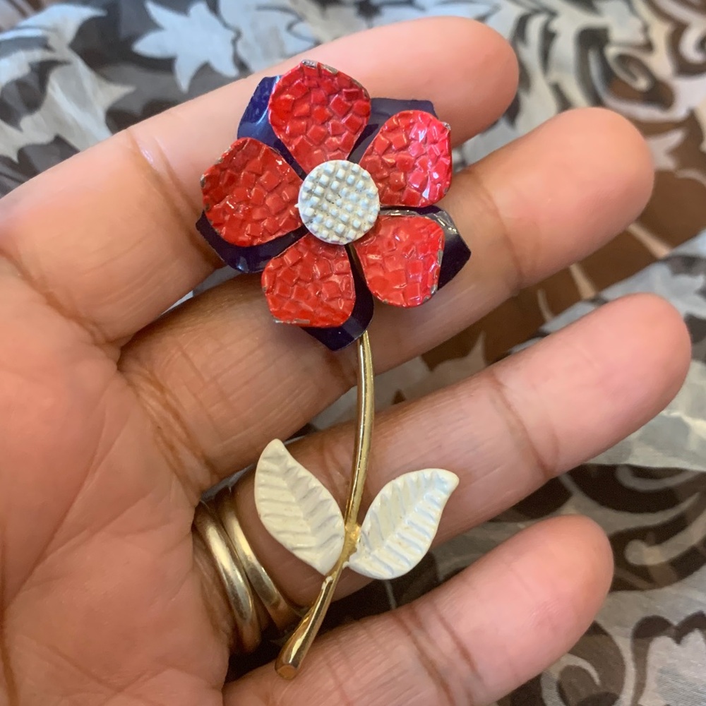 Vintage Flower Brooch